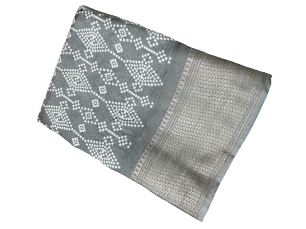 Grey Dola Silk Saree - Image 3