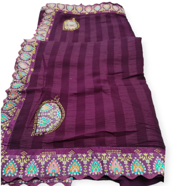 Purple Heavy Pattern Zomato Saree with Printed Border & Siroski work - Image 3