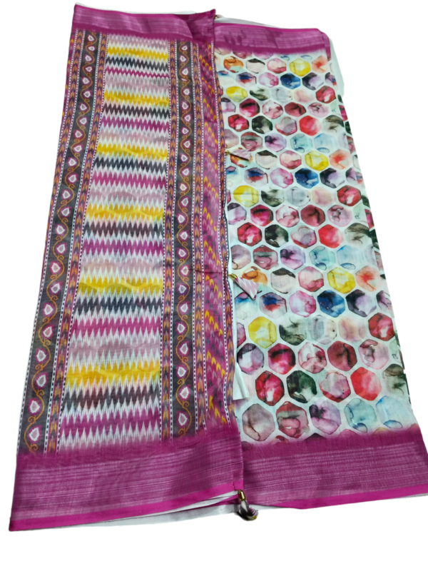 Pink Digital Print Linen Saree with Readymade Blouse - Image 3